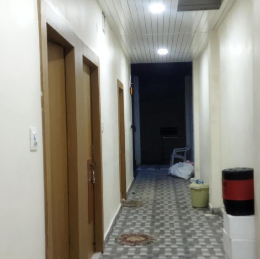 אויאיין Shree Gajlaxmi Hotel Walking Distance From Mahakaleswar מראה חיצוני תמונה