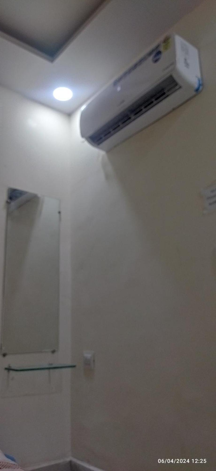 אויאיין Shree Gajlaxmi Hotel Walking Distance From Mahakaleswar מראה חיצוני תמונה