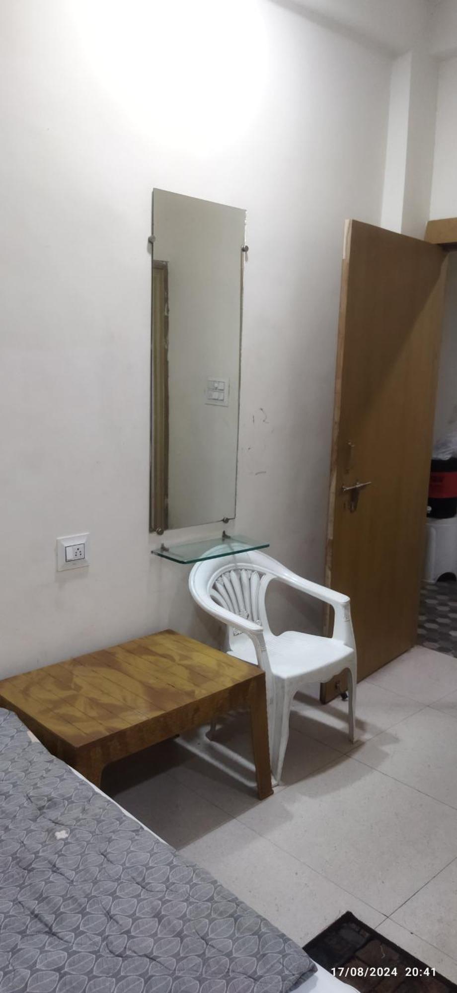 אויאיין Shree Gajlaxmi Hotel Walking Distance From Mahakaleswar מראה חיצוני תמונה